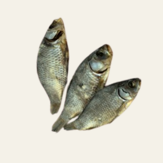 Getrocknete Karausche (11–13 cm) – knuspriger Fisch-Kausnack aus 100% Monoprotein